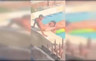 Coloured Couple Dick Sucking In A Pool